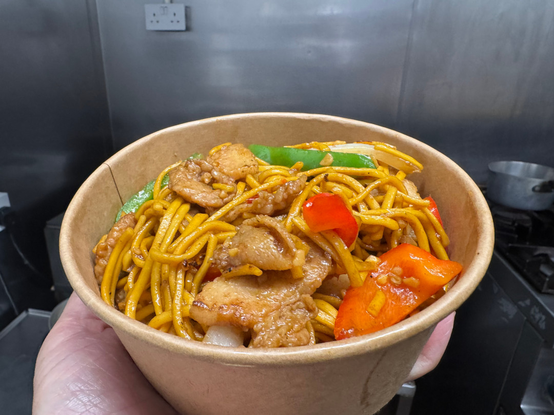 Egg noodle spicy